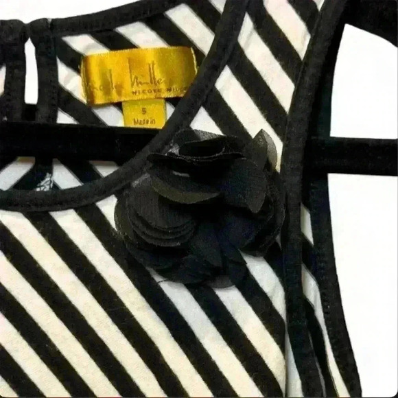 Nicole Miller Girls Sleeveless Chevron Striped Tank Top Size 5 - Picture 4 of 4